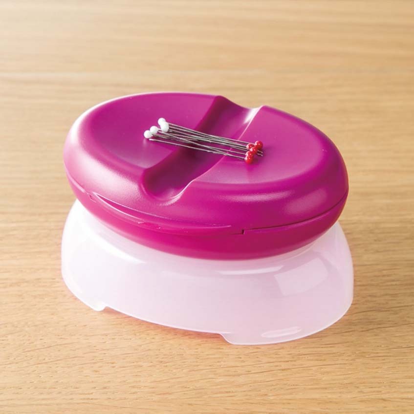 Clover Magnet Pin Caddy